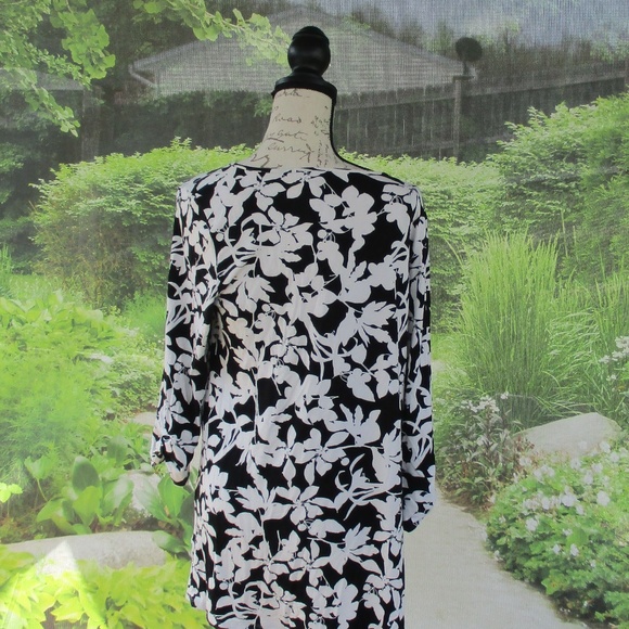 J.Jill Top - Picture 3 of 3